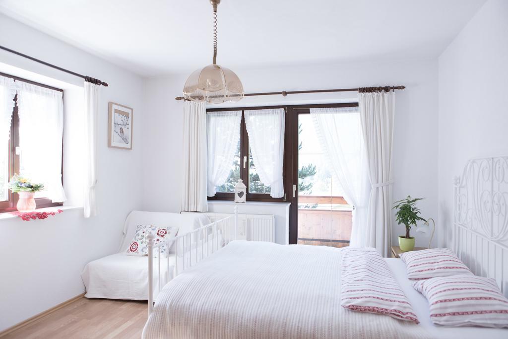 Ferienhaus Sara Бад Клайнкирххайм Екстериор снимка
