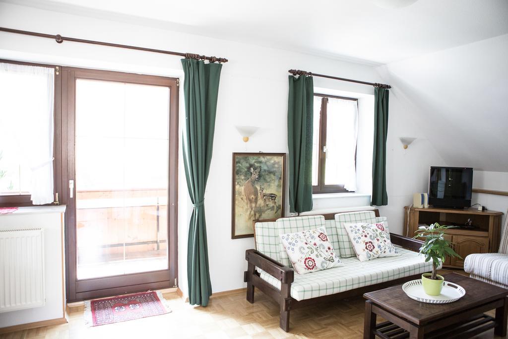Ferienhaus Sara Бад Клайнкирххайм Екстериор снимка