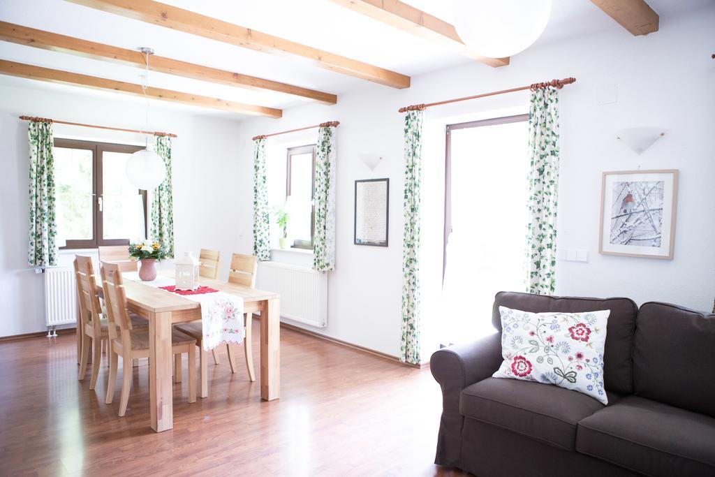 Ferienhaus Sara Бад Клайнкирххайм Екстериор снимка
