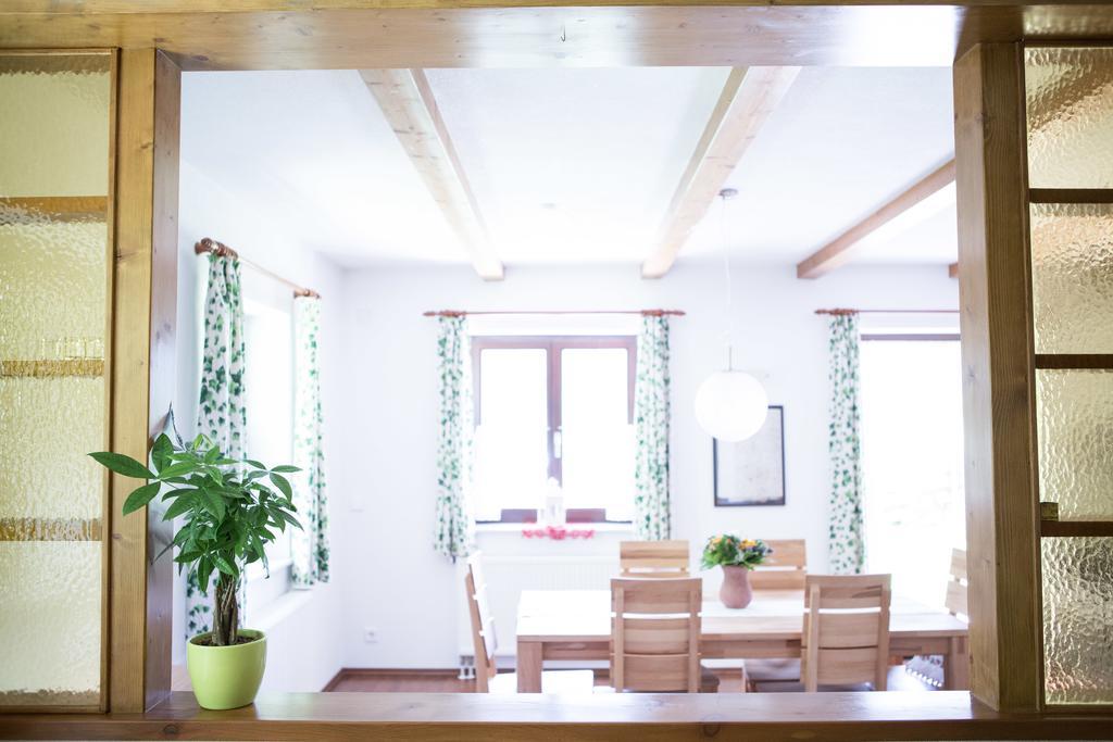 Ferienhaus Sara Бад Клайнкирххайм Екстериор снимка